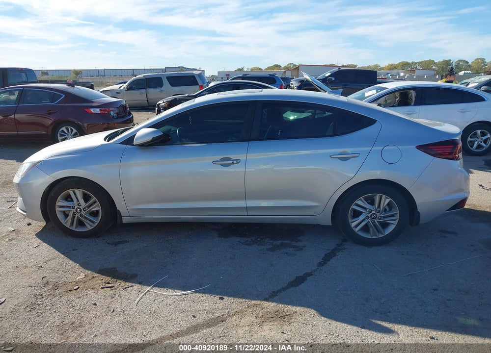 2019 HYUNDAI ELANTRA VIN: 5NPD84LF0KH472321