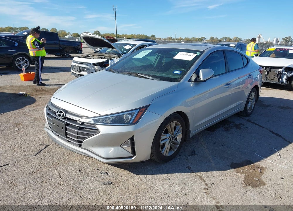 2019 HYUNDAI ELANTRA VIN: 5NPD84LF0KH472321