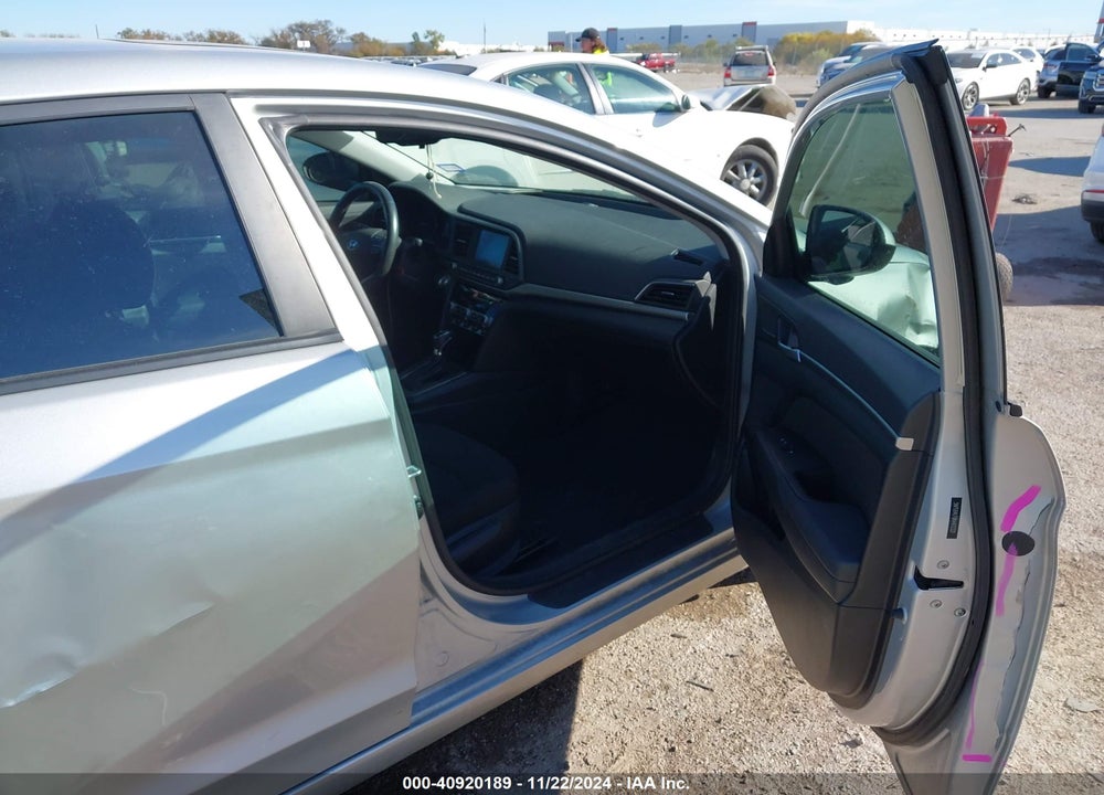2019 HYUNDAI ELANTRA VIN: 5NPD84LF0KH472321