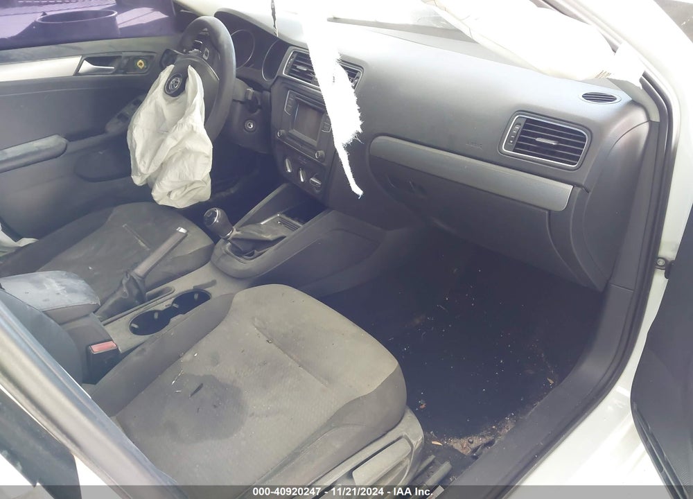2017 VOLKSWAGEN JETTA 1.4T S VIN: 3VW167AJ5HM282080