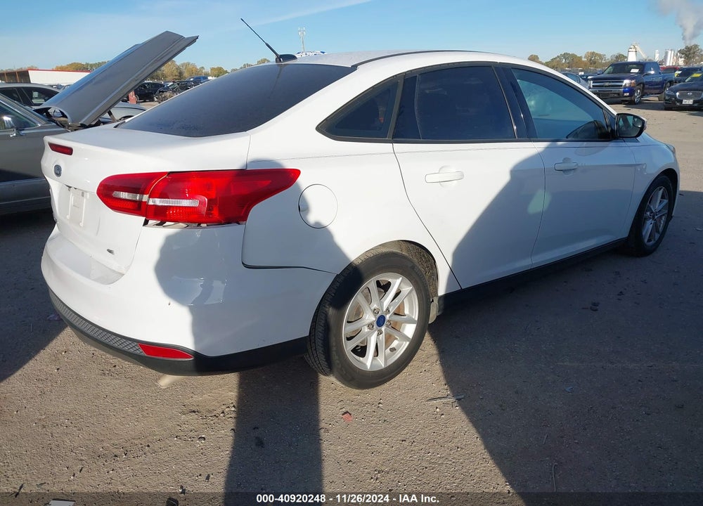 2017 FORD FOCUS SE VIN: 1FADP3F2XHL263510