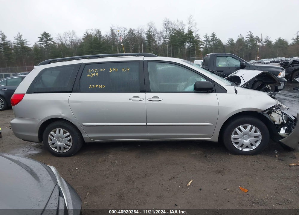 2006 TOYOTA SIENNA CE VIN: 5TDZA23C66S440722