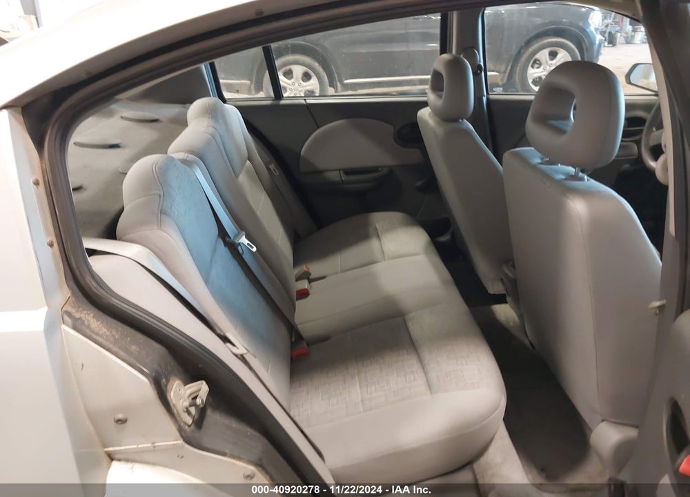 2005 SATURN ION 1 VIN: 1G8AG52F95Z165248