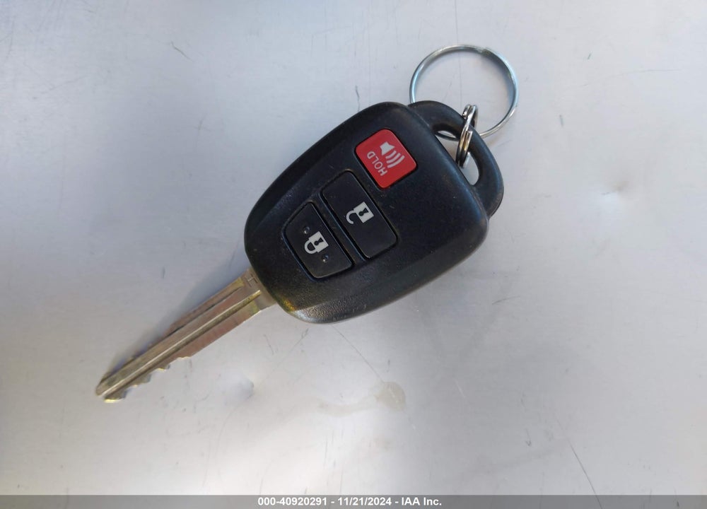 2022 TOYOTA COROLLA CROSS L VIN: 7MUAAAAG3NV018103