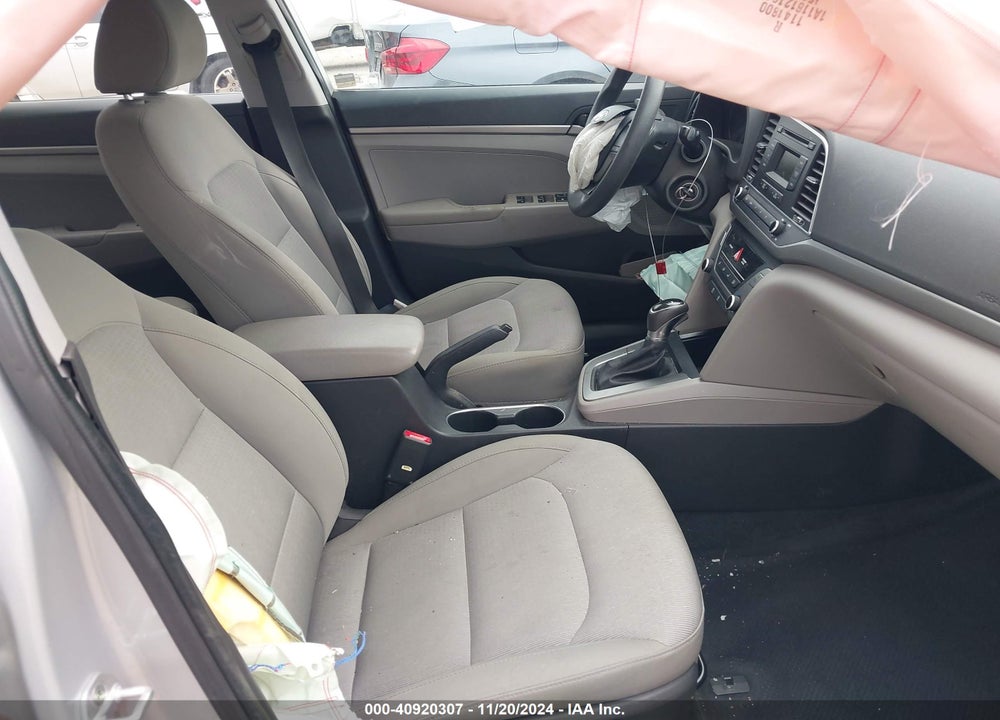 2017 HYUNDAI ELANTRA SE VIN: KMHD74LF3HU147014