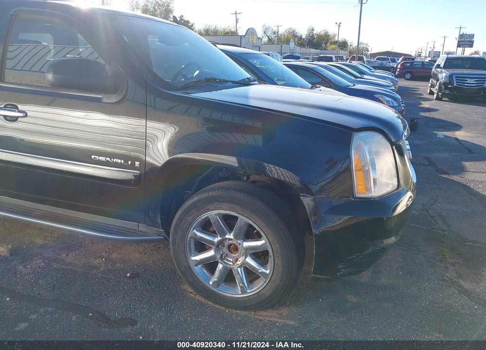 2008 GMC YUKON XL 1500 DENALI VIN: 1GKFK668X8J184491