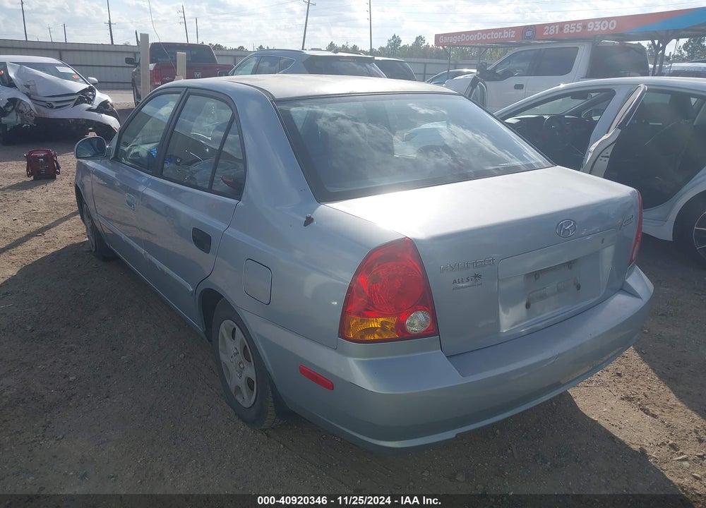 2005 HYUNDAI ACCENT GLS VIN: KMHCG45CX5U650873