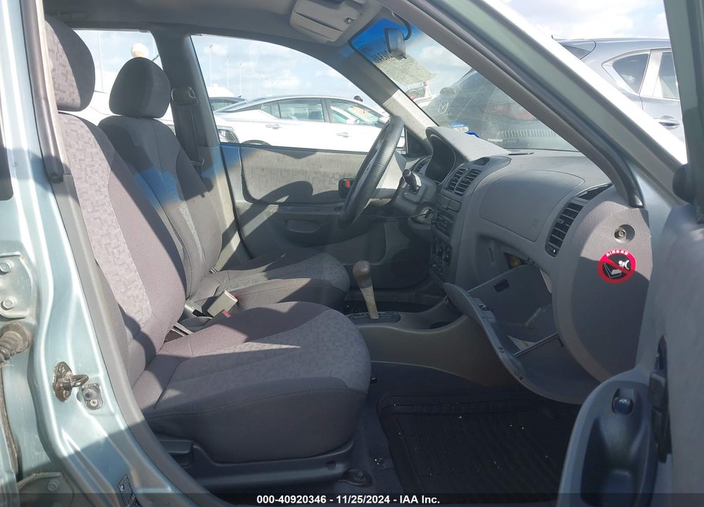 2005 HYUNDAI ACCENT GLS VIN: KMHCG45CX5U650873