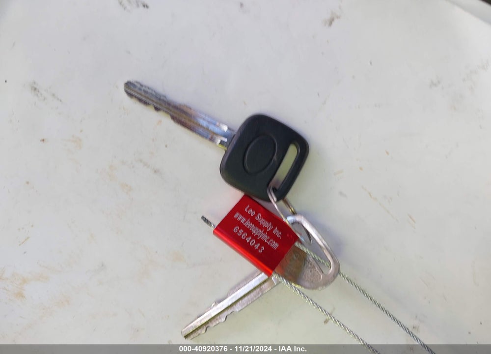 1999 TOYOTA CAMRY LE VIN: 4T1BG22K5XU444181