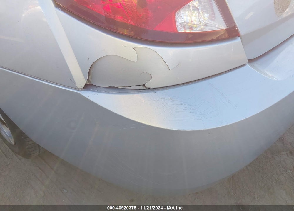 2005 SATURN ION 2 VIN: 1G8AJ52F65Z111553