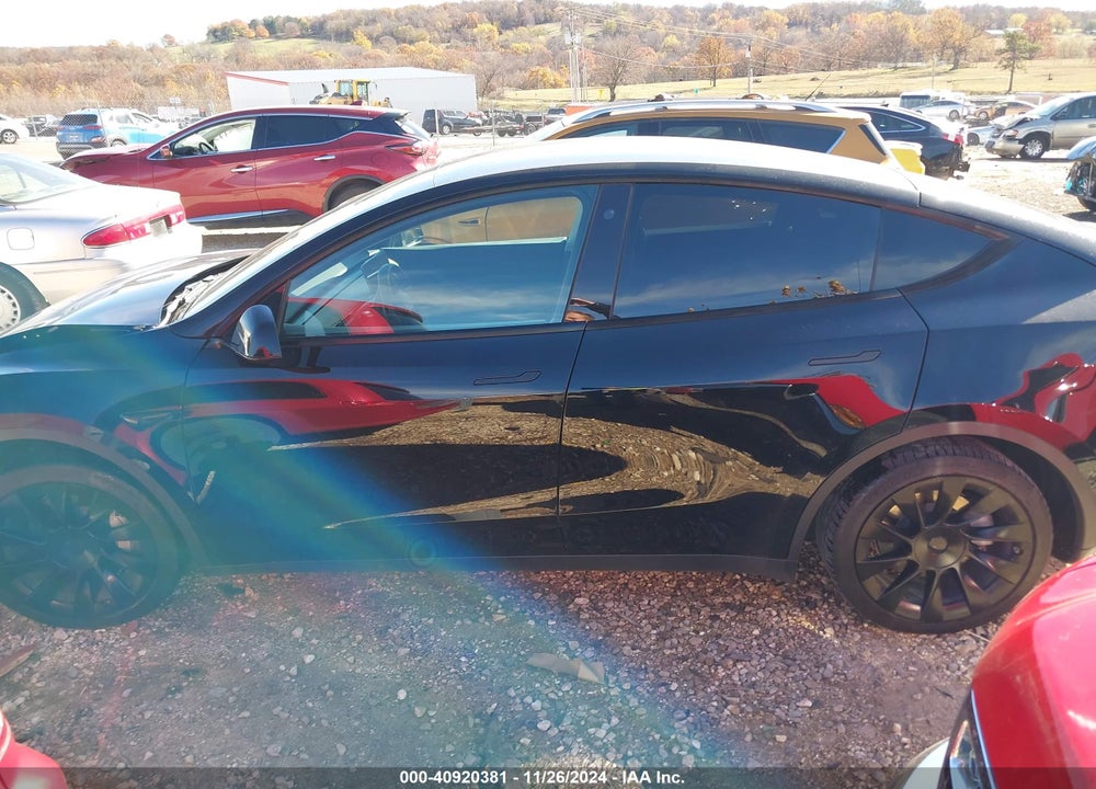 2021 TESLA MODEL Y LONG RANGE DUAL MOTOR ALL-WHEEL DRIVE VIN: 5YJYGDEE7MF185651