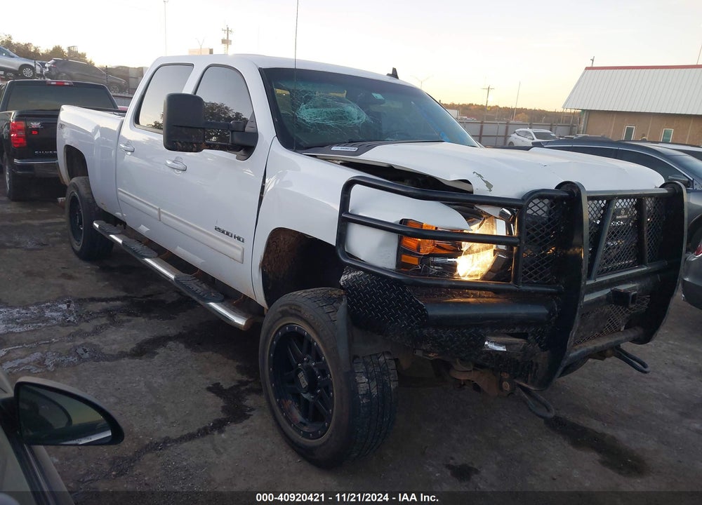2011 CHEVROLET SILVERADO 2500HD LTZ VIN: 1GC1KYC80BF259960