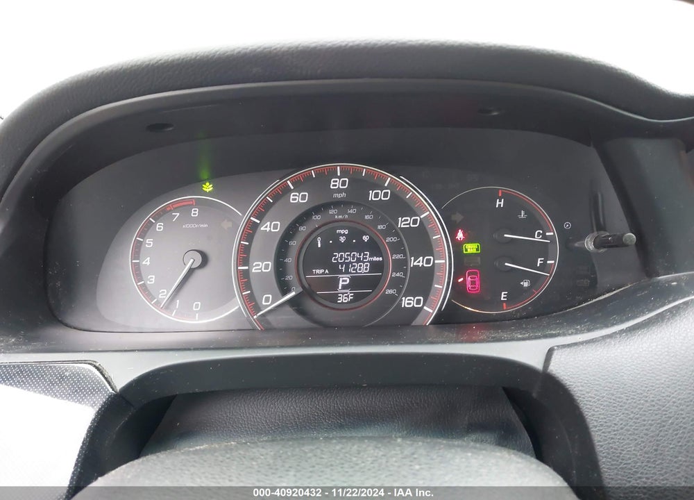 2014 HONDA ACCORD EX VIN: 1HGCT1B75EA016850