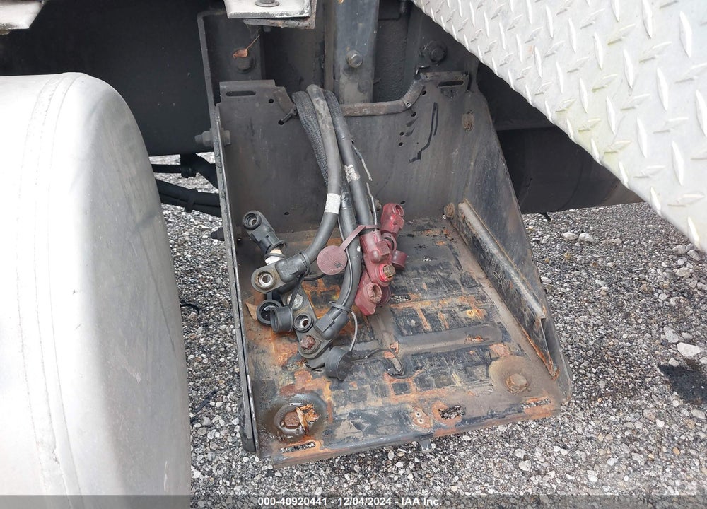 2001 STERLING TRUCK LT VIN: 2FZXBJCBX1AH63411