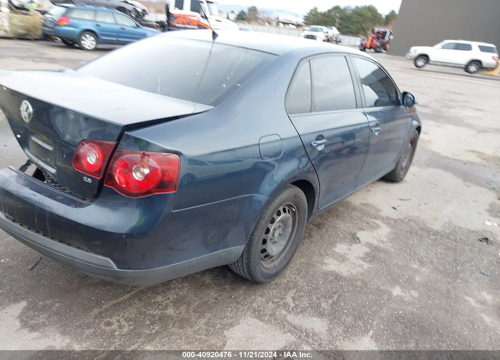 2010 VOLKSWAGEN JETTA S VIN: 3VWJZ7AJ0AM090465