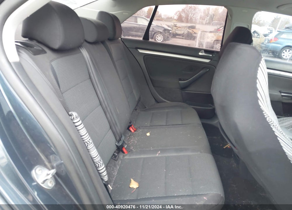 2010 VOLKSWAGEN JETTA S VIN: 3VWJZ7AJ0AM090465