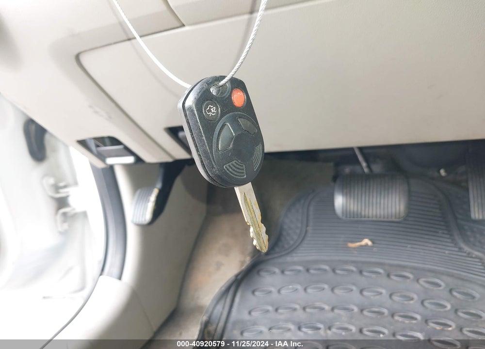 2011 FORD ESCAPE XLS VIN: 1FMCU0C76BKC22040