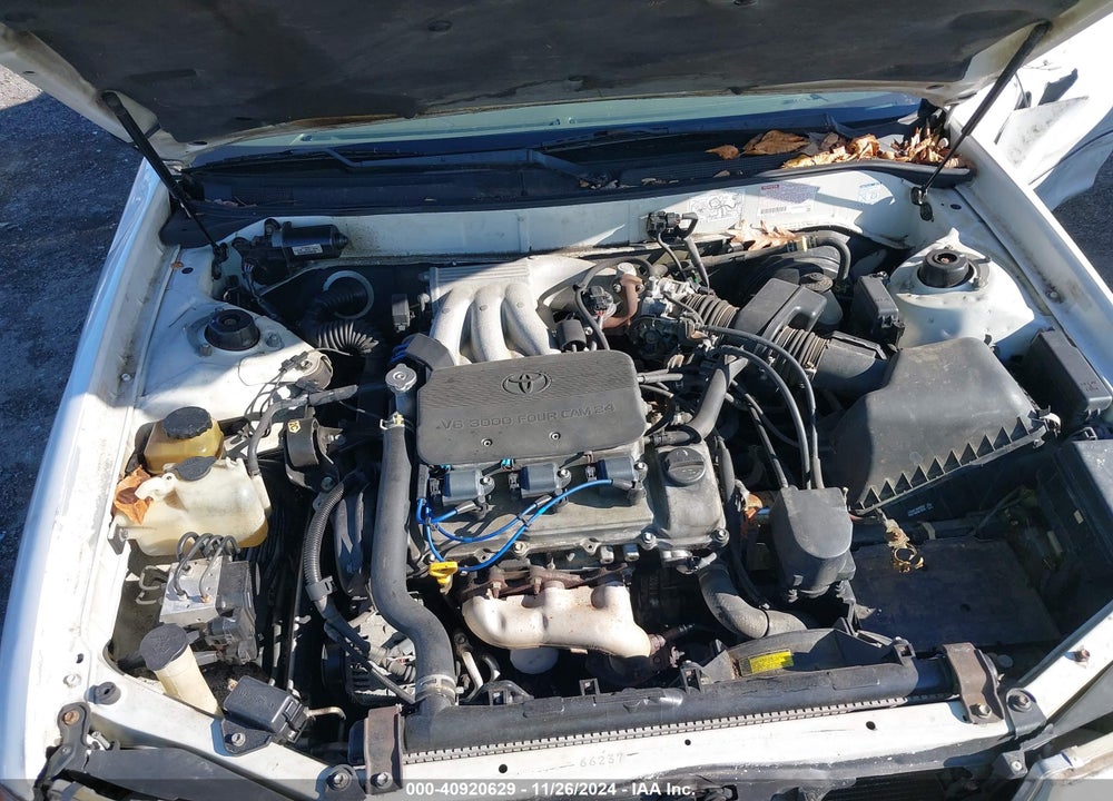 1998 TOYOTA AVALON XLS VIN: 4T1BF18B3WU245701