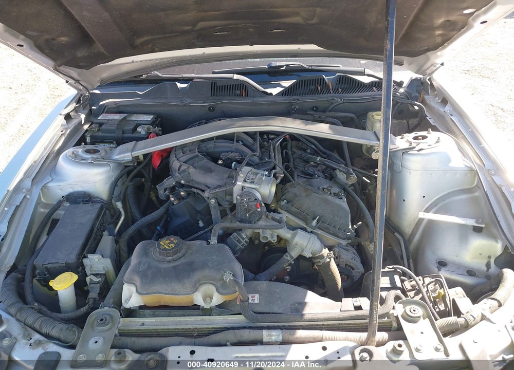 2014 FORD MUSTANG V6 VIN: 1ZVBP8EM6E5240417