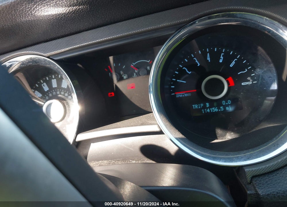 2014 FORD MUSTANG V6 VIN: 1ZVBP8EM6E5240417