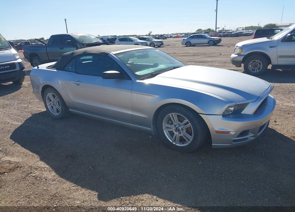 2014 FORD MUSTANG V6 VIN: 1ZVBP8EM6E5240417