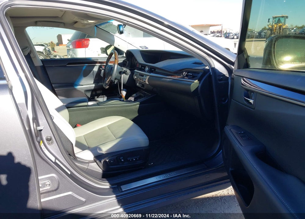 2013 LEXUS ES 350 VIN: JTHBK1GGXD2001838