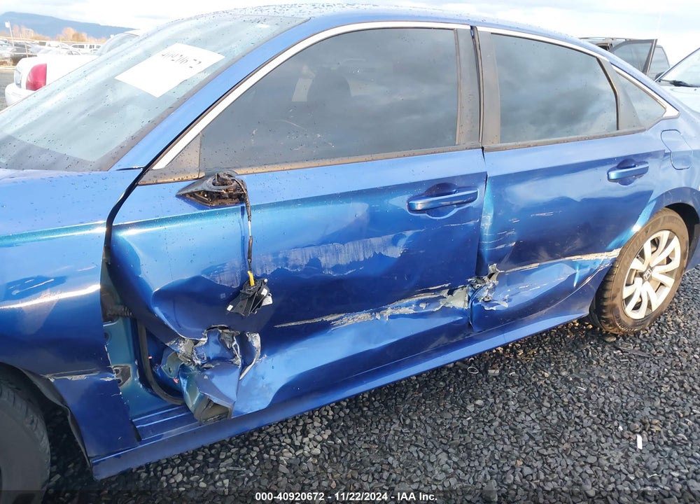 2022 HONDA CIVIC LX VIN: 2HGFE2F25NH528430