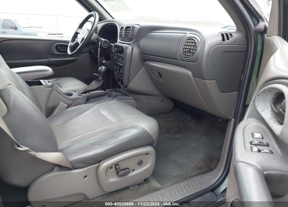 2002 CHEVROLET TRAILBLAZER LTZ VIN: 1GNDT13S922262156