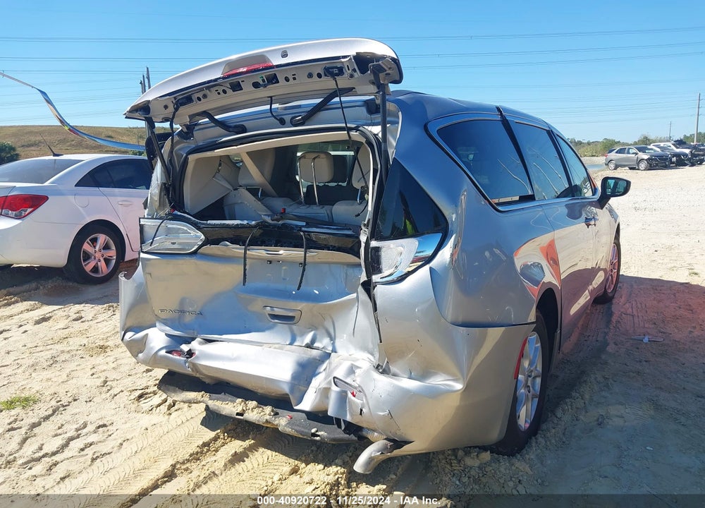 2017 CHRYSLER PACIFICA TOURING VIN: 2C4RC1DG5HR516335