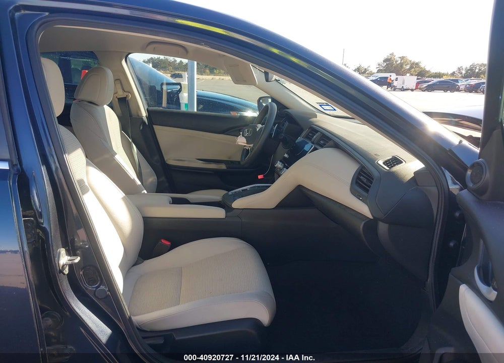 2019 HONDA INSIGHT VIN: 19XZE4F58KE032062