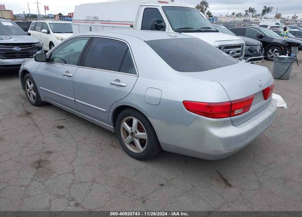 2005 HONDA ACCORD 2.4 EX VIN: 1HGCM56845A036160