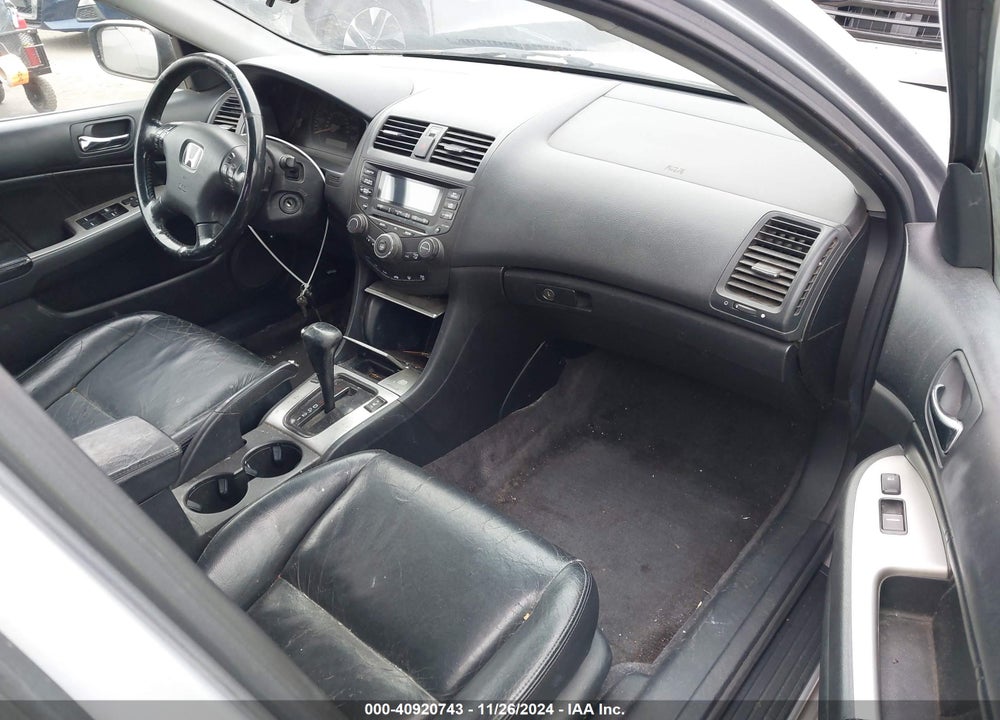 2005 HONDA ACCORD 2.4 EX VIN: 1HGCM56845A036160