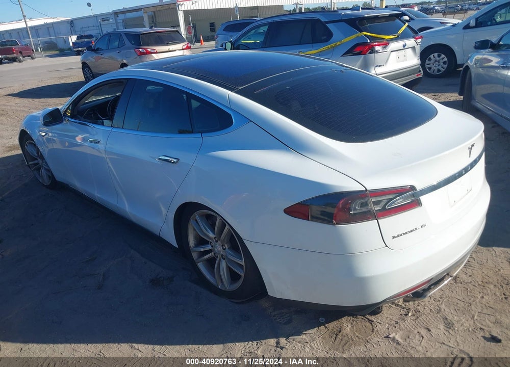2013 TESLA MODEL S VIN: 5YJSA1CG6DFP08507