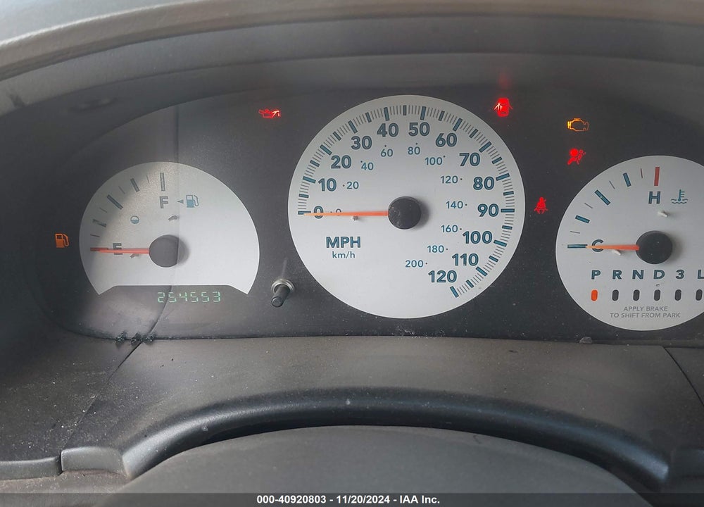 2005 CHRYSLER TOWN & COUNTRY VIN: 1C4GP45R65B420253
