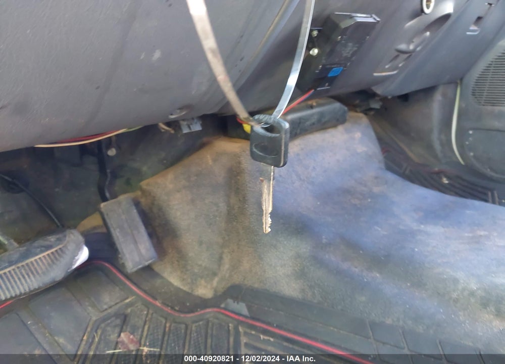 2000 FORD F-350 LARIAT/XL/XLT VIN: 1FTWW32F7YED66726