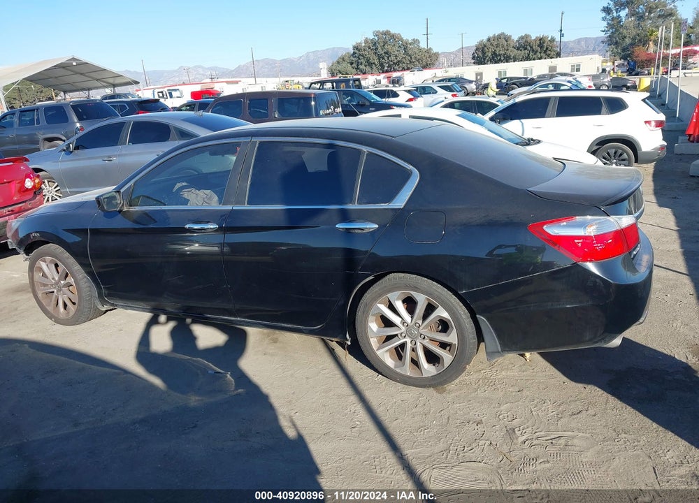 2013 HONDA ACCORD VIN: 1HGCR2F58DA063530