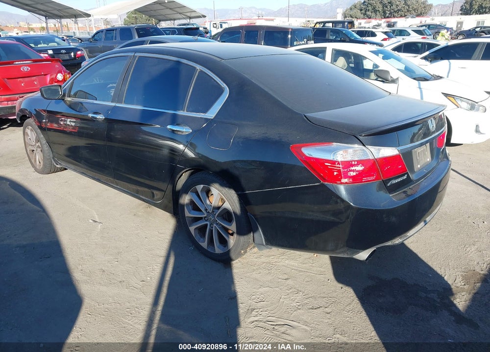 2013 HONDA ACCORD VIN: 1HGCR2F58DA063530