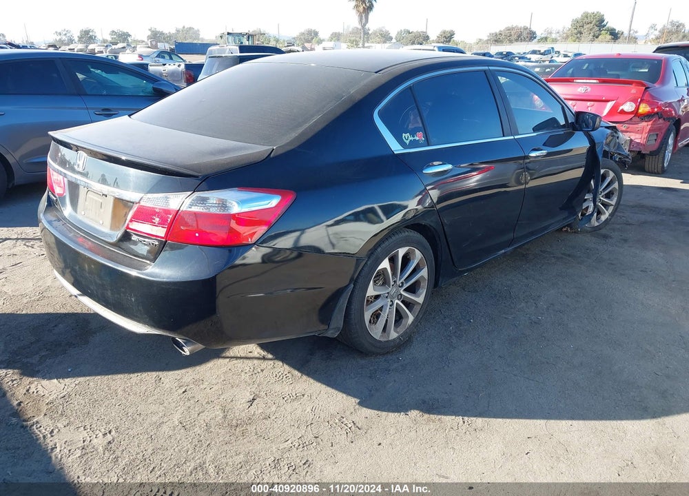 2013 HONDA ACCORD VIN: 1HGCR2F58DA063530