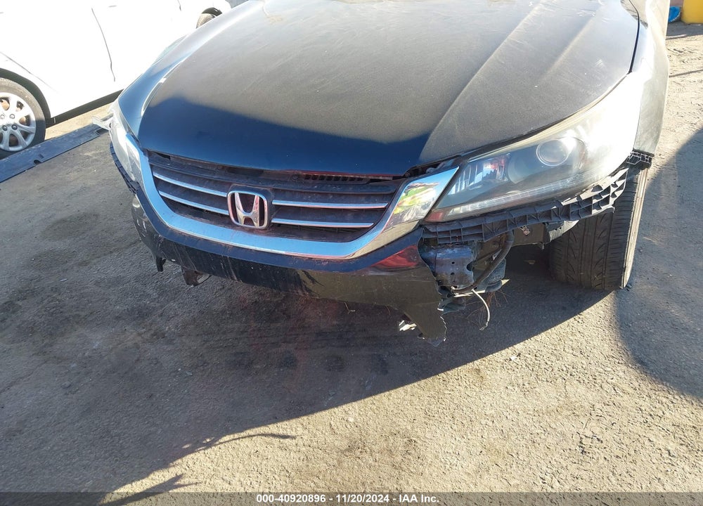 2013 HONDA ACCORD VIN: 1HGCR2F58DA063530