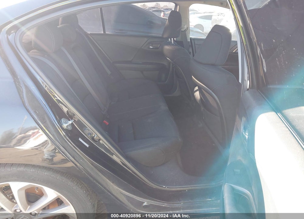 2013 HONDA ACCORD VIN: 1HGCR2F58DA063530