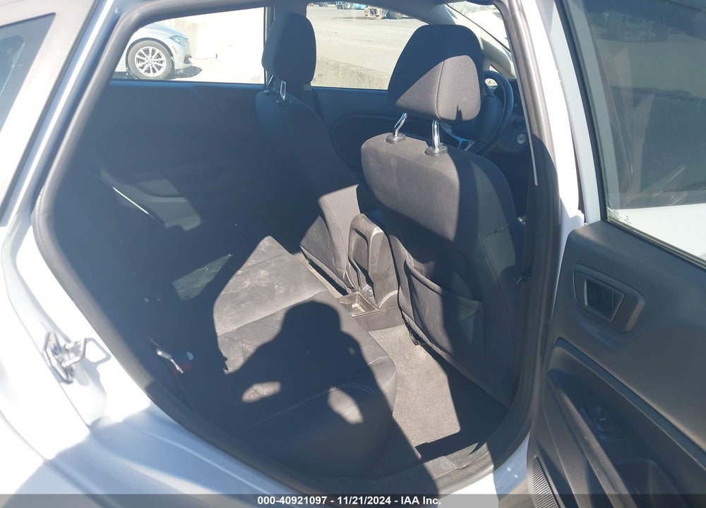 2018 FORD FIESTA VIN: 3FADP4BJ1JM142646