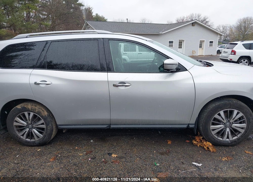 2018 NISSAN PATHFINDER SL VIN: 5N1DR2MM7JC666140