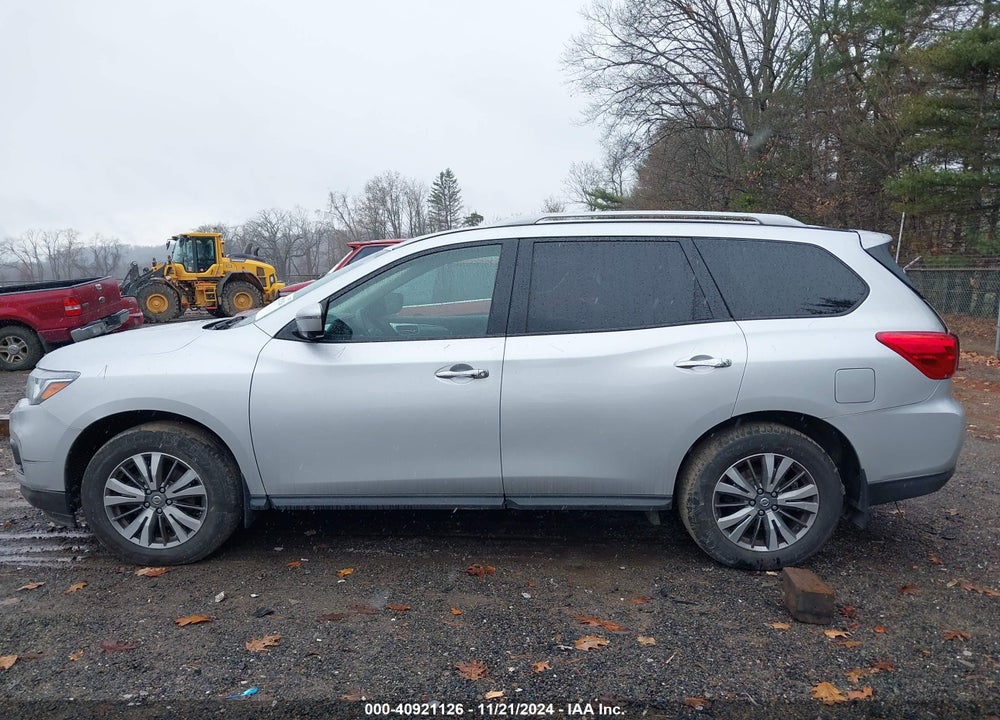2018 NISSAN PATHFINDER SL VIN: 5N1DR2MM7JC666140