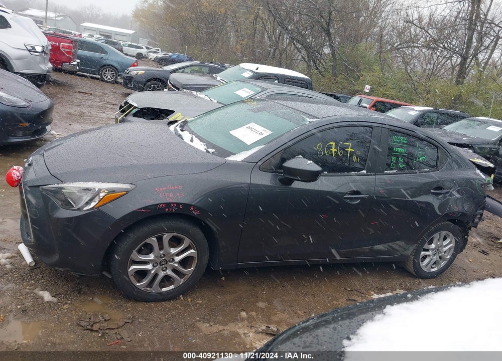2017 TOYOTA YARIS IA VIN: 3MYDLBYVXHY148535