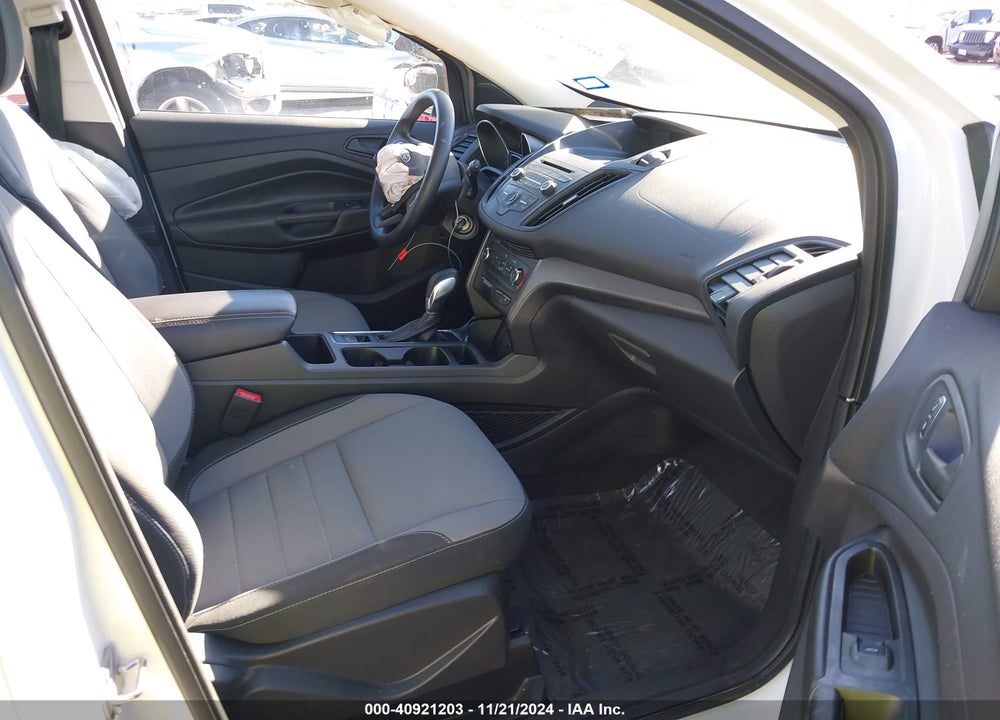 2018 FORD ESCAPE S VIN: 1FMCU0F79JUB11027