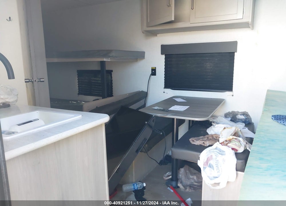 2024 KEYSTONE SPRINGDALE TRAVEL TRAILER VIN: 4YDTSGG10RW100685