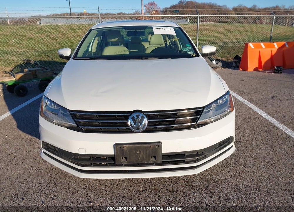 2017 VOLKSWAGEN JETTA 1.4T SE VIN: 3VWDB7AJ2HM311060