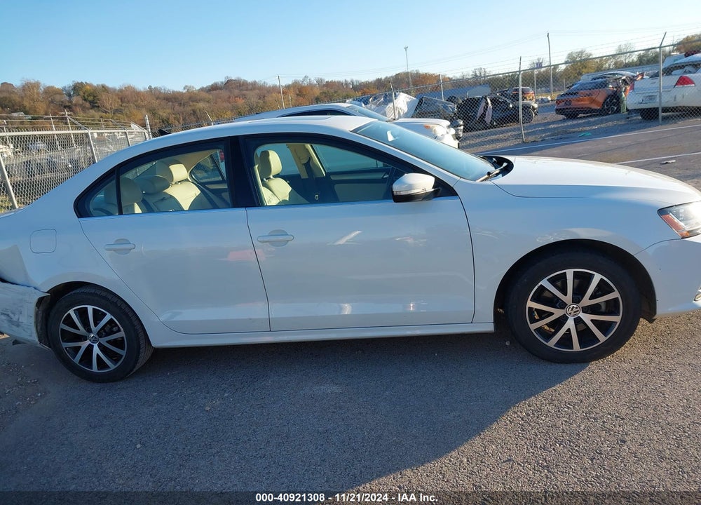 2017 VOLKSWAGEN JETTA 1.4T SE VIN: 3VWDB7AJ2HM311060
