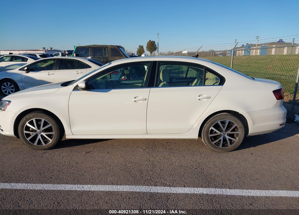 2017 VOLKSWAGEN JETTA 1.4T SE VIN: 3VWDB7AJ2HM311060