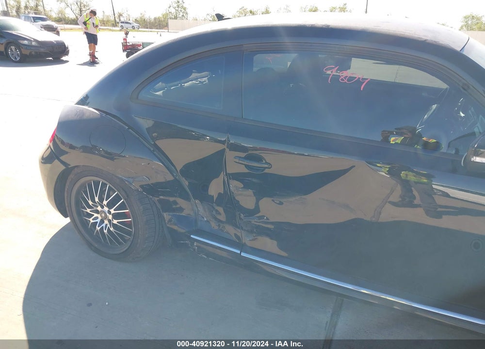 2014 VOLKSWAGEN BEETLE 1.8T VIN: 3VWJ17ATXEM636977